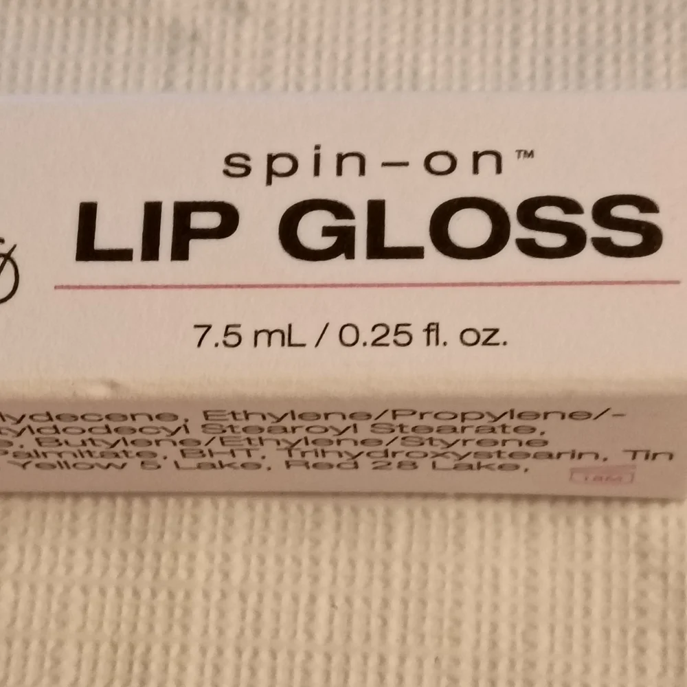 Woosh Beauty Spin On Lip Gloss Glimmer NIP
